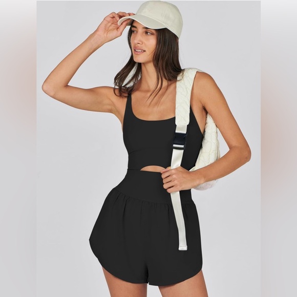 Caracilia One Piece Athletic Cutout Romper 💕 - Picture 4 of 10